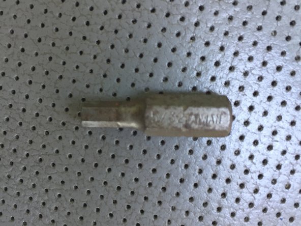 2012 Toyota Highlander Door Lock Actuator Motor Replacement, Unbolt Door Lock Actuator: crwdns2935265:012crwdnd2935265:02crwdnd2935265:02crwdne2935265:0