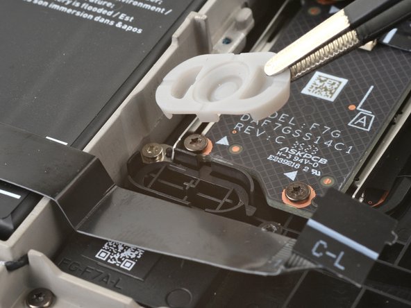 Steam Deck OLED Front Shell Replacement, Remove the Steam button membrane: crwdns2935265:044crwdnd2935265:02crwdnd2935265:02crwdne2935265:0