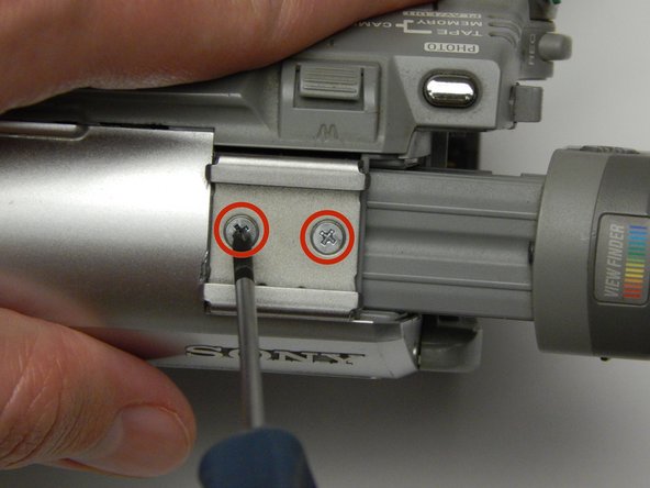 Sony Handycam DCR-HC30 CCD Image Sensor Replacement: crwdns2935265:05crwdnd2935265:03crwdnd2935265:03crwdne2935265:0