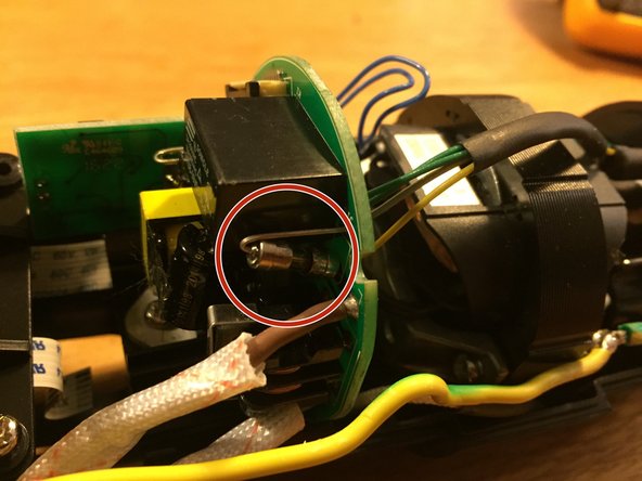 Anova Precision Cooker BT WiFi Teardown, Remove the control unit: crwdns2935265:04crwdnd2935265:03crwdnd2935265:03crwdne2935265:0