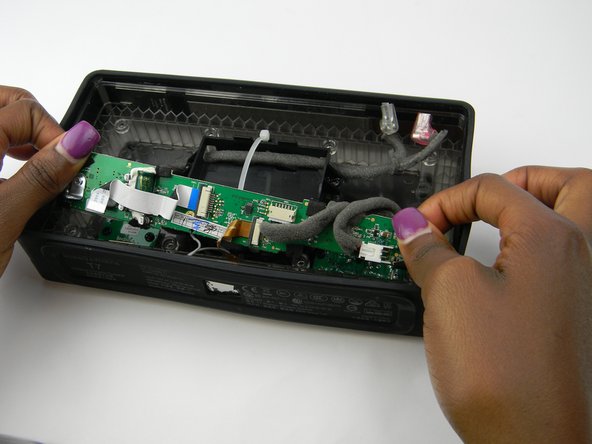 Bowers and Wilkins T7 Motherboard Replacement, Motherboard: crwdns2935265:06crwdnd2935265:03crwdnd2935265:03crwdne2935265:0