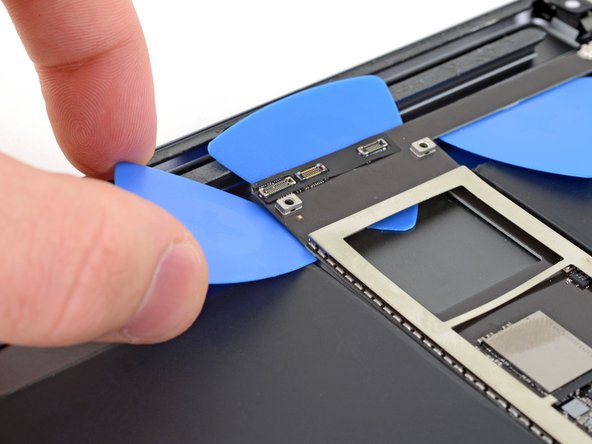 iPad Air 3 Logic Board Replacement: crwdns2935265:043crwdnd2935265:02crwdnd2935265:03crwdne2935265:0