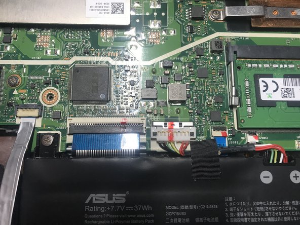 Asus VivoBook 14" F412DA Battery Replacement, Release battery connector: crwdns2935265:03crwdnd2935265:02crwdnd2935265:03crwdne2935265:0