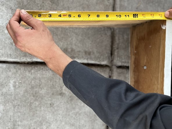 How to Replace Wooden Dresser Drawers, Dresser Slide: crwdns2935265:01crwdnd2935265:02crwdnd2935265:03crwdne2935265:0