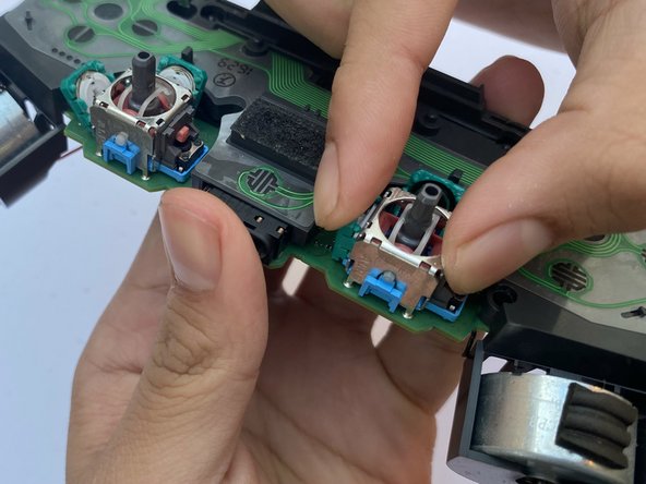DulaShock 4 CUH-ZCT2 Potentiometer(s) Replacement: crwdns2935265:012crwdnd2935265:03crwdnd2935265:03crwdne2935265:0
