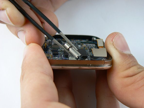 ASUS ZenWatch Vibration motor Replacement: crwdns2935265:011crwdnd2935265:02crwdnd2935265:03crwdne2935265:0