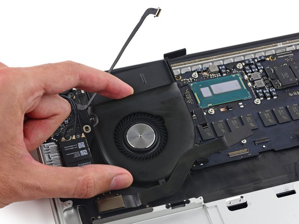 MacBook Pro 13" Retina Display Early 2015 Upper Case Replacement: crwdns2935265:058crwdnd2935265:02crwdnd2935265:03crwdne2935265:0