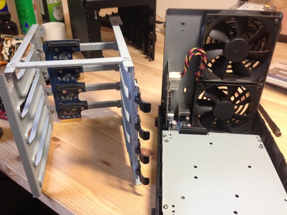 Synology DiskStation DS412+ RAM Replacement: crwdns2935265:011crwdnd2935265:02crwdnd2935265:02crwdne2935265:0