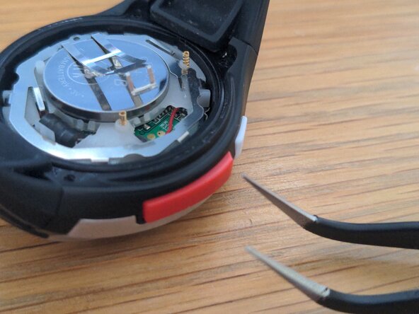 Sportline Duo 1010 Battery Replacement, Swap the battery: crwdns2935265:03crwdnd2935265:01crwdnd2935265:01crwdne2935265:0