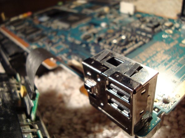 Sony PlayStation 2 Teardown: stap 0, afbeelding 2 van 3