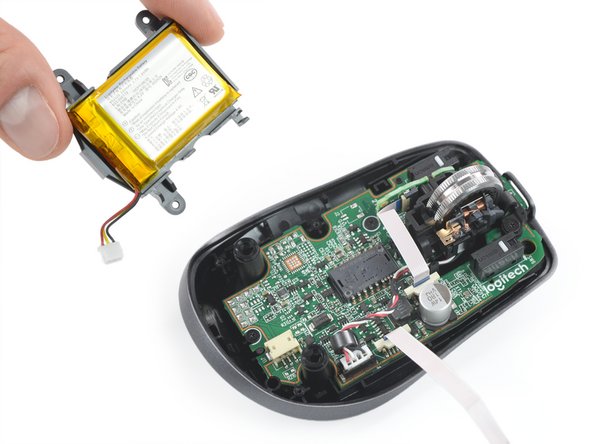 Logitech MX Anywhere 3 for Mac Battery Replacement, Remove the battery housing: crwdns2935265:015crwdnd2935265:02crwdnd2935265:02crwdne2935265:0