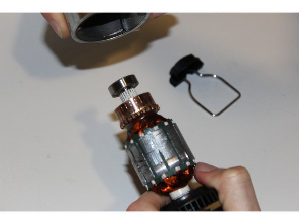 Black and Decker BDEDMT Motor Replacement: crwdns2935265:06crwdnd2935265:02crwdnd2935265:02crwdne2935265:0