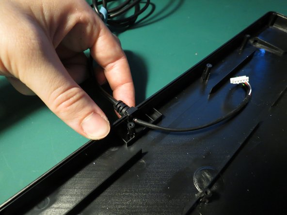 Kogan RGB Mechanical Keyboard Teardown, Remove power cable from housing: crwdns2935265:012crwdnd2935265:02crwdnd2935265:03crwdne2935265:0