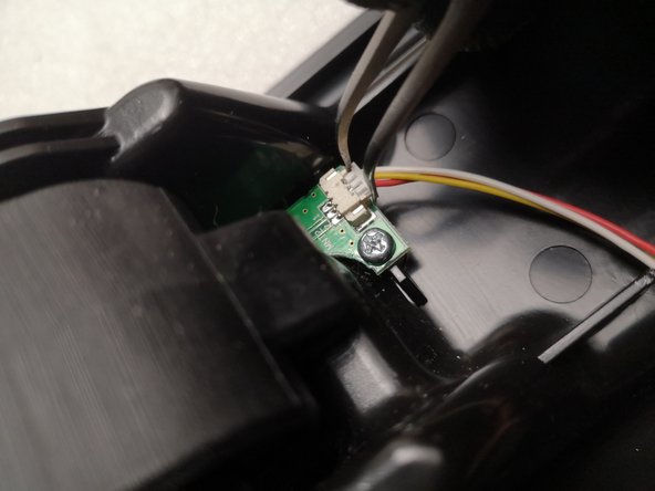 Thrustmaster T3PM RJ12 main cable Replacement, Disconnect the wires from pedal sensors: crwdns2935265:04crwdnd2935265:03crwdnd2935265:03crwdne2935265:0