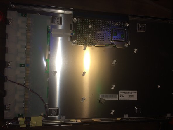 Apple Cinema HD Display 30" Teardown, Démontage de la carte du driver: crwdns2935265:015crwdnd2935265:02crwdnd2935265:03crwdne2935265:0