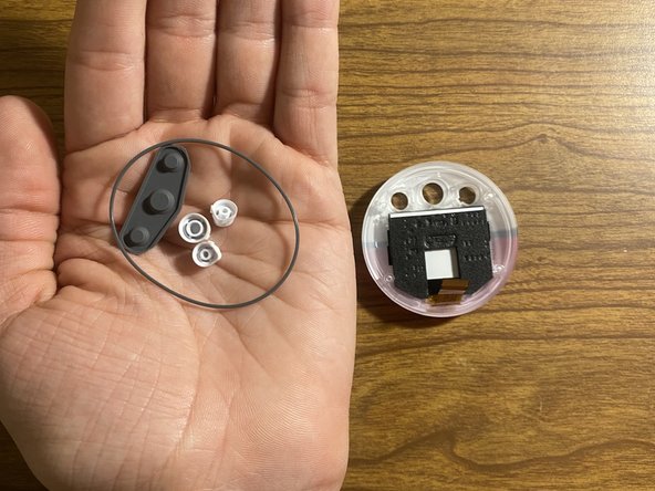 Pokewalker Disassembly, Removing parts from the screen: crwdns2935265:05crwdnd2935265:03crwdnd2935265:03crwdne2935265:0