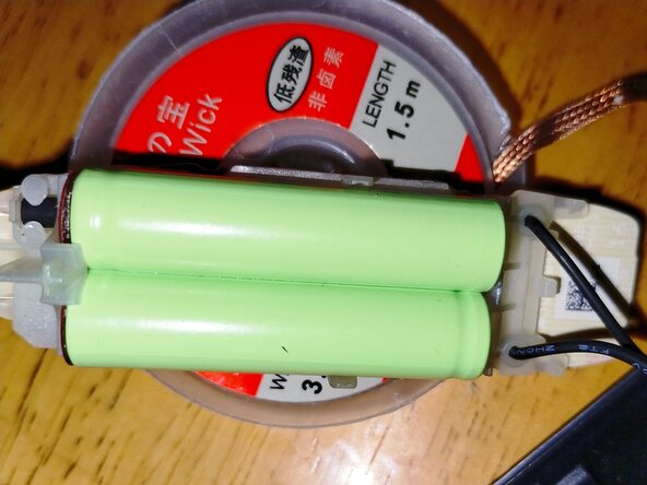 Philips Norelco AquaTouch S5090 Battery Pack replacement, Replacing the Battery pack.: crwdns2935265:04crwdnd2935265:02crwdnd2935265:03crwdne2935265:0