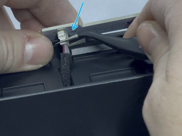 Razer Leviathan V2 X Disassembly Guide, Disconnect RGB Board: crwdns2935265:012crwdnd2935265:02crwdnd2935265:03crwdne2935265:0