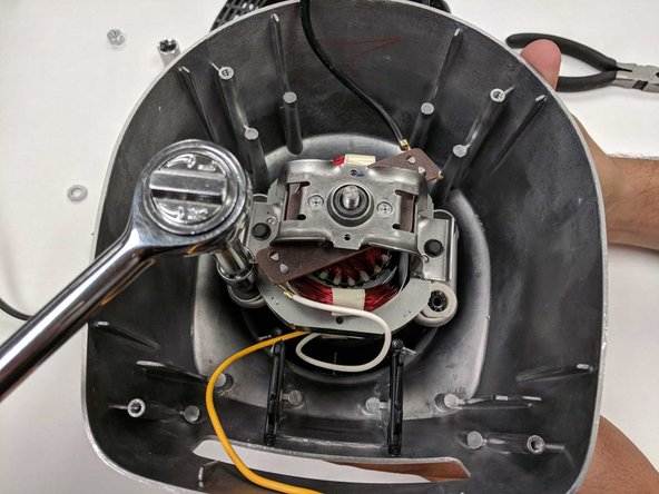 Oster BLSTSS-PZO Gear Shaft Replacement: crwdns2935265:07crwdnd2935265:02crwdnd2935265:03crwdne2935265:0