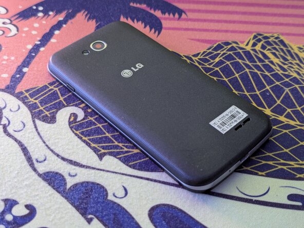 LG Optimus L90 Dual Teardown, LG Optimus L90 Dual Teardown: crwdns2935265:01crwdnd2935265:02crwdnd2935265:02crwdne2935265:0