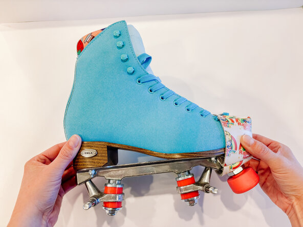 VNLA Parfait Skates Wheel Replacement: crwdns2935265:03crwdnd2935265:02crwdnd2935265:02crwdne2935265:0