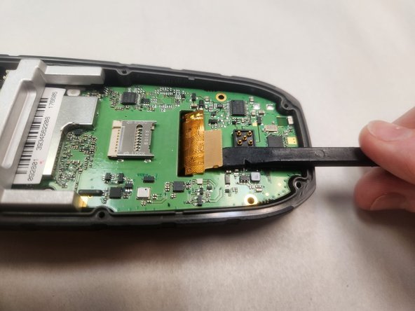 Garmin Rino 650 Screen Replacement, Disconnect the Screen: crwdns2935265:08crwdnd2935265:02crwdnd2935265:03crwdne2935265:0