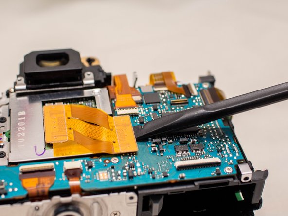 Canon EOS Rebel T2i Main PCB Board Replacement: stap 0, afbeelding 3 van 3