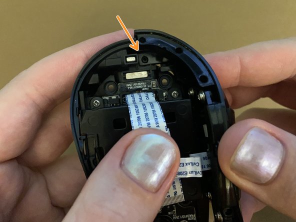 Razer Naga Epic Mouse Initial Disassembly, (Re-assembly) Re-attach numpad to bottom panel (Part 1): crwdns2935265:012crwdnd2935265:02crwdnd2935265:02crwdne2935265:0