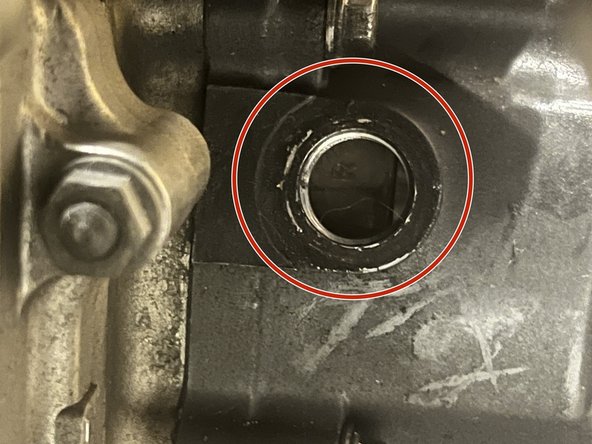 1999-2002 Suzuki SV650 Valve Inspection and Adjustment Replacement, Turning over the Engine: crwdns2935265:022crwdnd2935265:02crwdnd2935265:02crwdne2935265:0