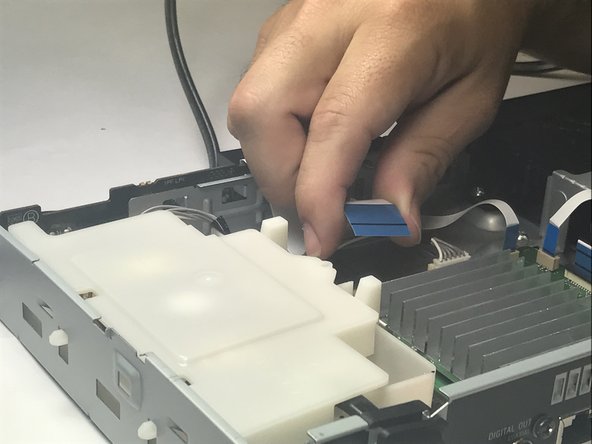 Sony BDP-BX620 Port Board Replacement, Port Board: crwdns2935265:04crwdnd2935265:02crwdnd2935265:02crwdne2935265:0