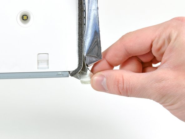 iMac Intel 24" EMC 2111 Right Speaker Replacement: 手順 0、 2の画像 2