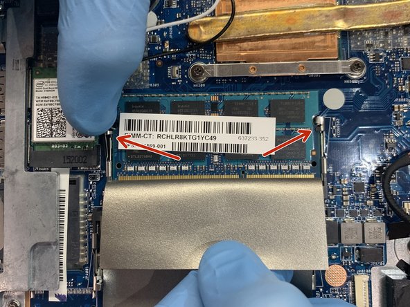 TOSHIBA Satellite E45W-C4200X RAM Replacement: step 4, image 2 of 3