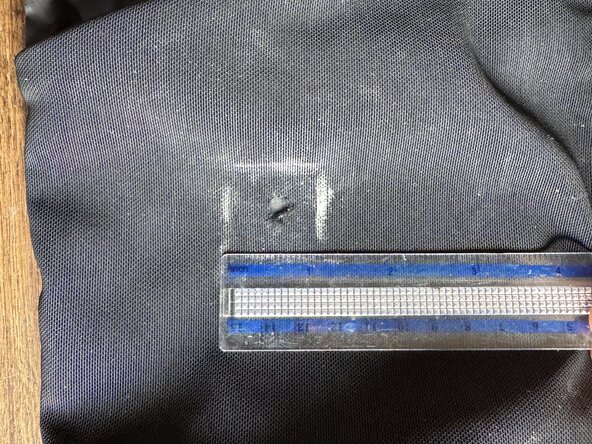 Woven Darning with a Speedy Weave, Assess the damage: crwdns2935265:03crwdnd2935265:03crwdnd2935265:03crwdne2935265:0