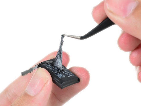 Apple Watch Series 2 Teardown