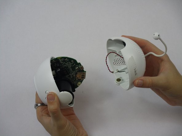 D-Link DCS-825L LED Light Cover Replacement: crwdns2935265:07crwdnd2935265:02crwdnd2935265:03crwdne2935265:0