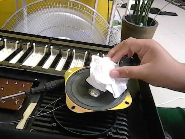 MK-2055A Piano Speaker Dust Cleaning, Clean Speaker: crwdns2935265:05crwdnd2935265:01crwdnd2935265:01crwdne2935265:0