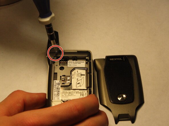 Motorola Nextel i880 Antenna Replacement: crwdns2935265:02crwdnd2935265:01crwdnd2935265:01crwdne2935265:0
