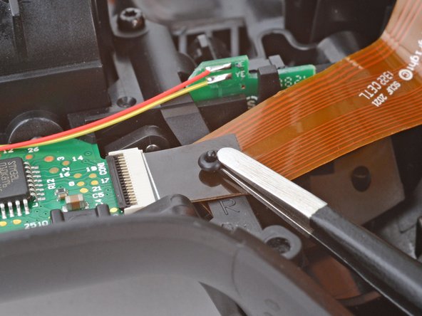 Scuf Instinct Pro Buttons Replacement, Disconnect the midframe: stap 11, afbeelding 2 van 3