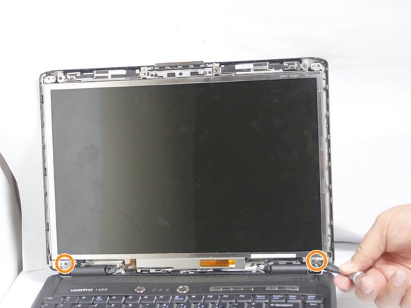 Dell Vostro 1400 Screen Replacement: crwdns2935265:07crwdnd2935265:02crwdnd2935265:02crwdne2935265:0