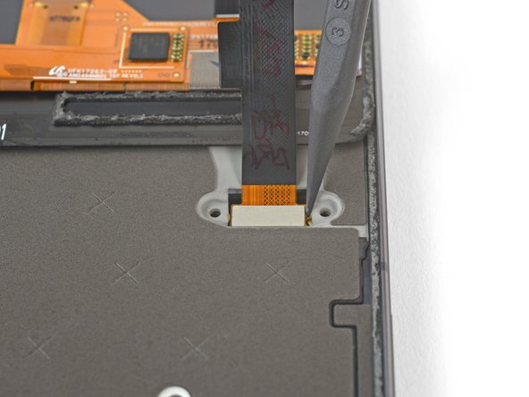 谷歌 Pixel 2 屏幕组件维修更换指南: 步骤 11 中的图像 1，2