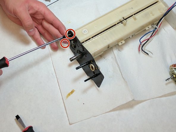 Fellowes T7CM Shaft Replacement: crwdns2935265:08crwdnd2935265:03crwdnd2935265:03crwdne2935265:0