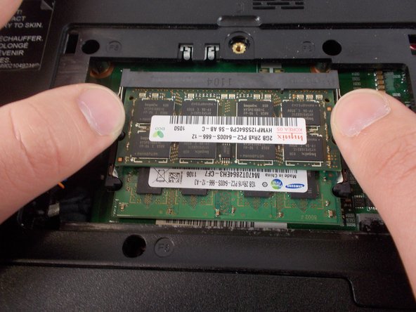 Toshiba Satellite C655-S5142 RAM Replacement: crwdns2935265:03crwdnd2935265:02crwdnd2935265:03crwdne2935265:0