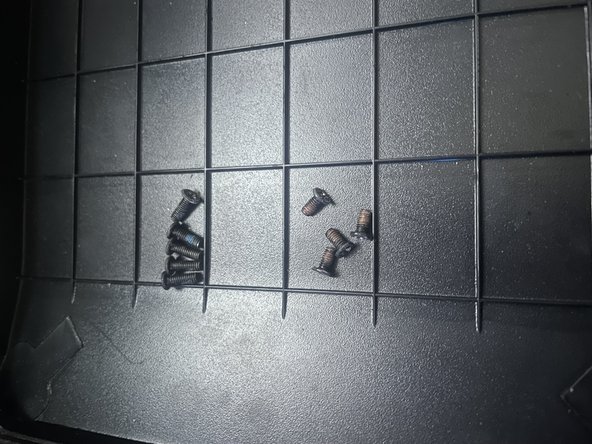 Lenovo IdeaPad Gaming 3 15ARH-334 SSD Replacement, Openning Part 1: crwdns2935265:01crwdnd2935265:03crwdnd2935265:03crwdne2935265:0