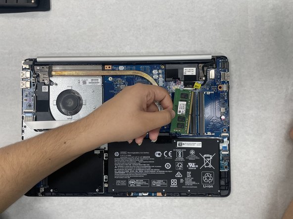 HP 15-dw0037wm RAM Replacement: crwdns2935265:05crwdnd2935265:02crwdnd2935265:03crwdne2935265:0