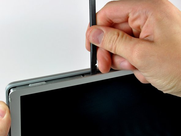 PowerBook G4 Aluminum 15" 1-1.5 GHz Rear Display Bezel Replacement: crwdns2935265:06crwdnd2935265:03crwdnd2935265:03crwdne2935265:0