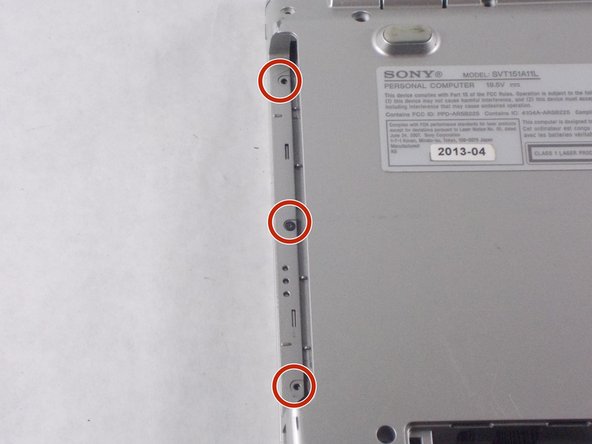 Sony Vaio SVT151A11L Multimedia Card Replacement: crwdns2935265:04crwdnd2935265:03crwdnd2935265:03crwdne2935265:0