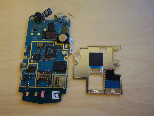LG GW300 Teardown: stap 0, afbeelding 2 van 2