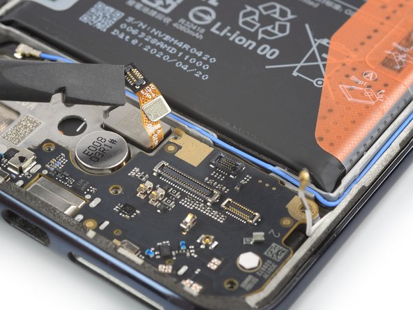 Xiaomi Mi 10 Lite Screen Replacement, Disconnect the fingerprint sensor: crwdns2935265:020crwdnd2935265:03crwdnd2935265:03crwdne2935265:0