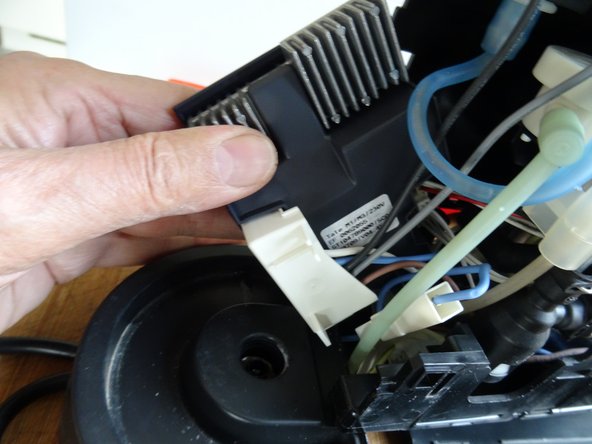 Nespresso CitiZ Kondensatoren tauschen: crwdns2935265:014crwdnd2935265:02crwdnd2935265:02crwdne2935265:0