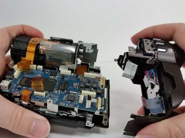 Sony Handycam DCR-DVD650 Disk Door Replacement: crwdns2935265:014crwdnd2935265:03crwdnd2935265:03crwdne2935265:0